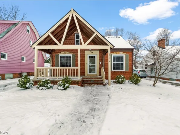 4312 W 211th St, Fairview Park, OH 44126