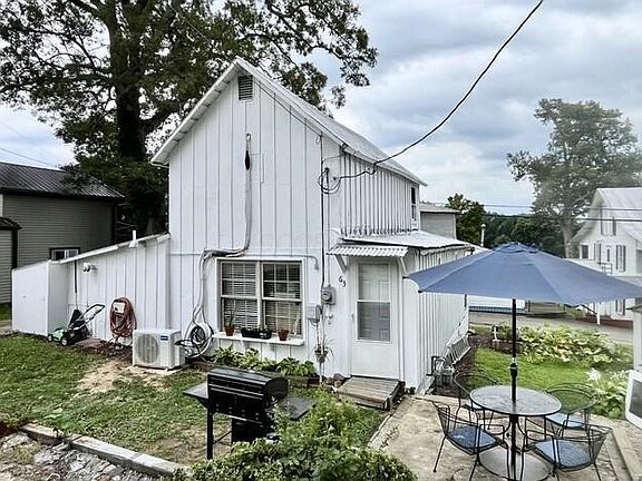 4th image of 63 11th St