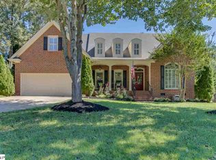 121 Glenbriar Ct, Simpsonville, SC 29681