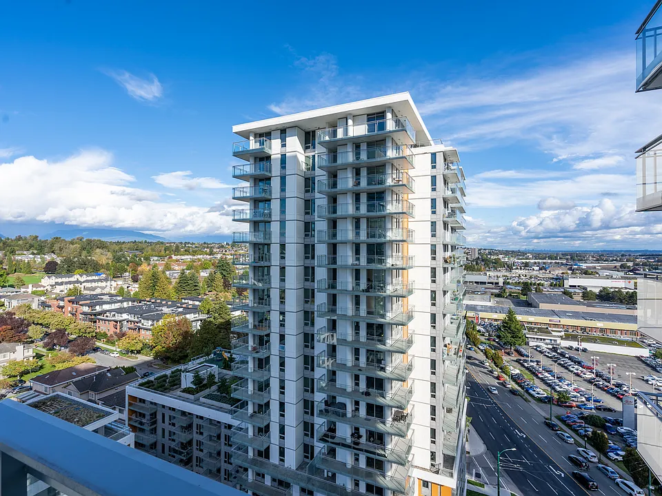455 SW Marine Dr #2008