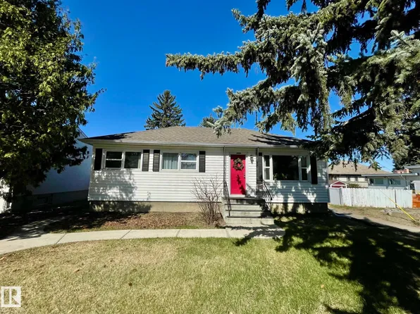 9650 86th St NW, Edmonton, AB T6C 3E9