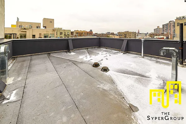 Rented by The Syper Group | media 29