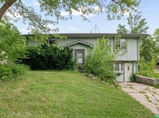 36 Redwood Ln, Yutan, NE 68073