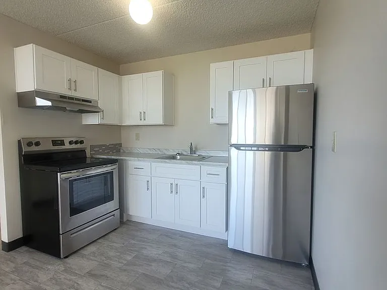 3817 W Whistalks Way — Photo 1