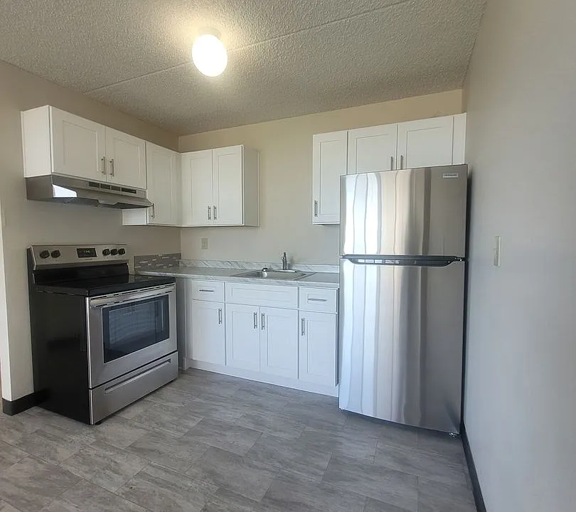 3817 W Whistalks Way