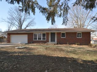 74 Lucinda Dr, Glen Carbon, IL 62034