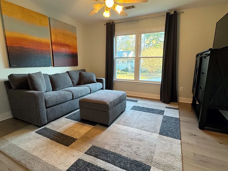 335 Butterfield Ln — Photo 22