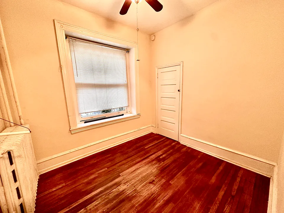 247 W Hansberry St #1F