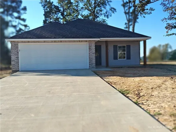 113 Hidden Oaks Ct, Natchitoches, LA 71457