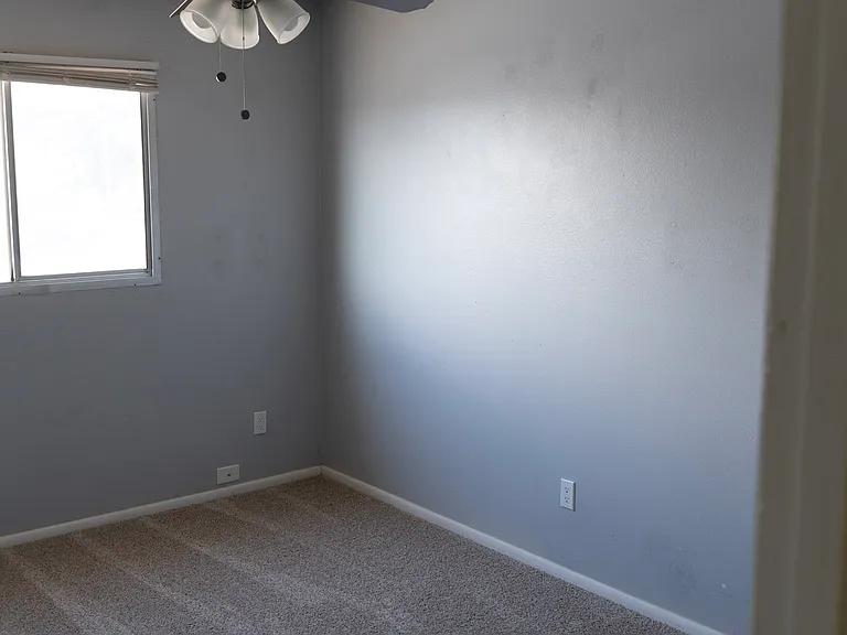 4601 N 21st Ave — Photo 37