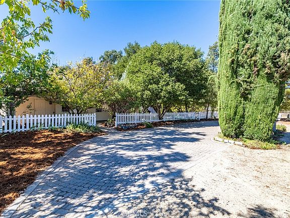 4th image of 7990 San Gabriel Rd