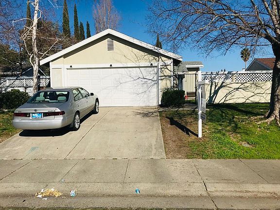 2nd image of 234 Cedar Rock Cir