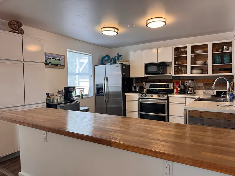803 Oceana Ave — Photo 12