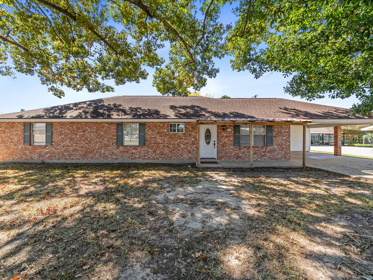 4 bed, 1800 sqft, $2,200 — Photo 2