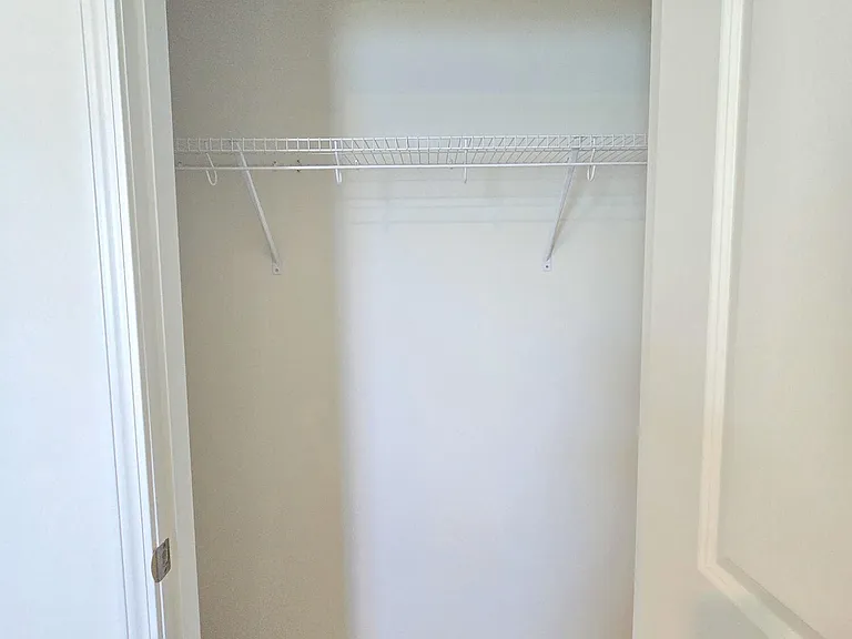 877 Bullhorn Dr — Photo 32