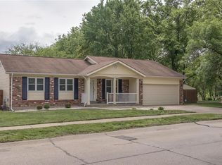 1072 Driftwood Trails Dr, Florissant, MO 63031