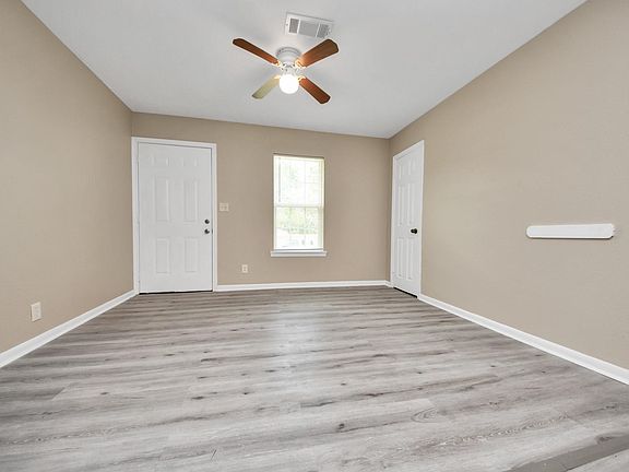 5th image of 17111 River Rd #C