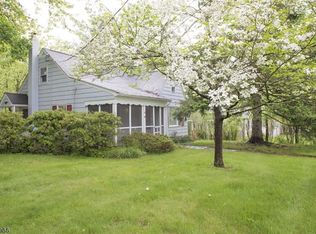 54 Mountain Ave, Mendham, NJ 07945