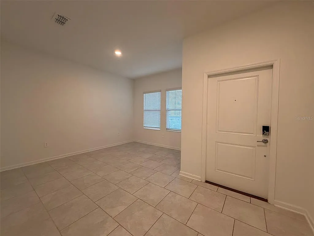 Building Photo - 2165 Sweet Honey Ln