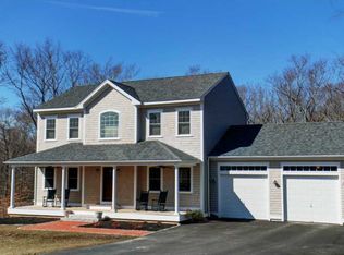 56 Teaberry Ln, Tiverton, RI 02878