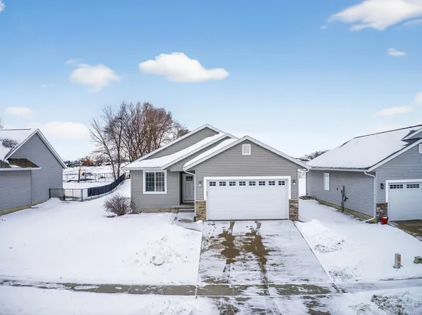 4803 Millenium Dr, Cedar Falls, IA 50613