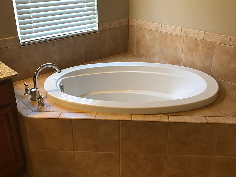 220 Edgewater Dr — Photo 23