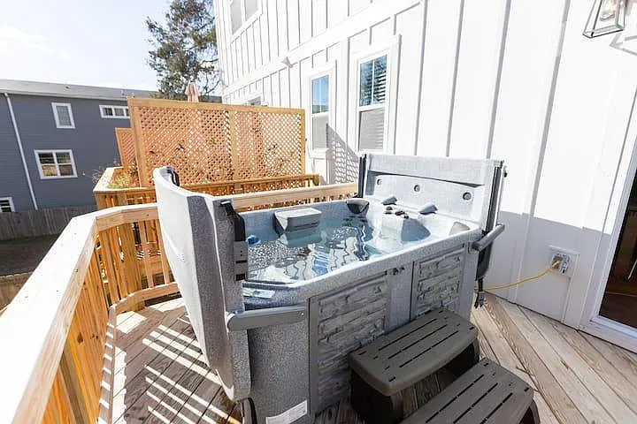 1122 N Alexander St — Photo 100