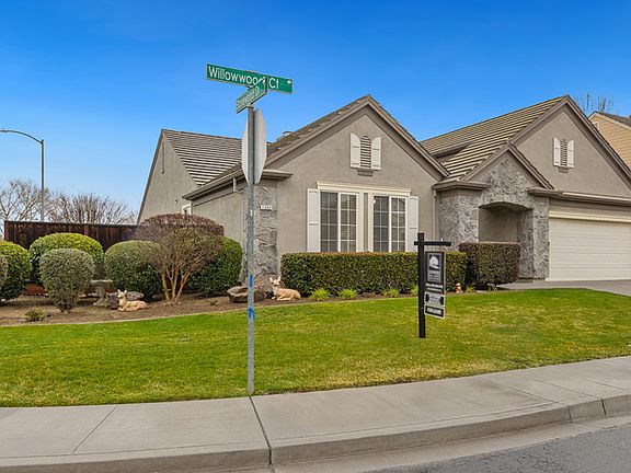 3rd image of 1302 Willowwood Ct