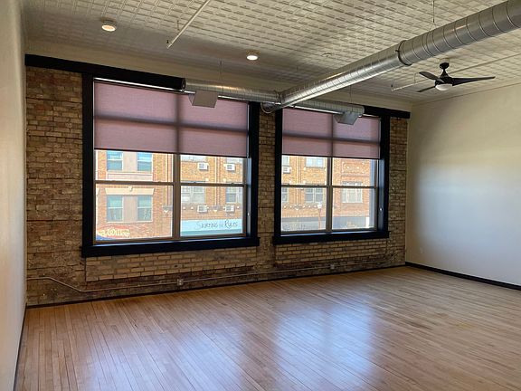 2nd image of 843 Washington Ave #211