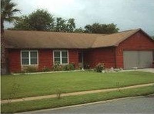 103 Pinehaven Dr, Mary Esther, FL 32569
