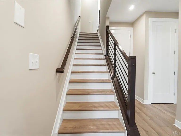 7241 Otley Dr — Photo 57