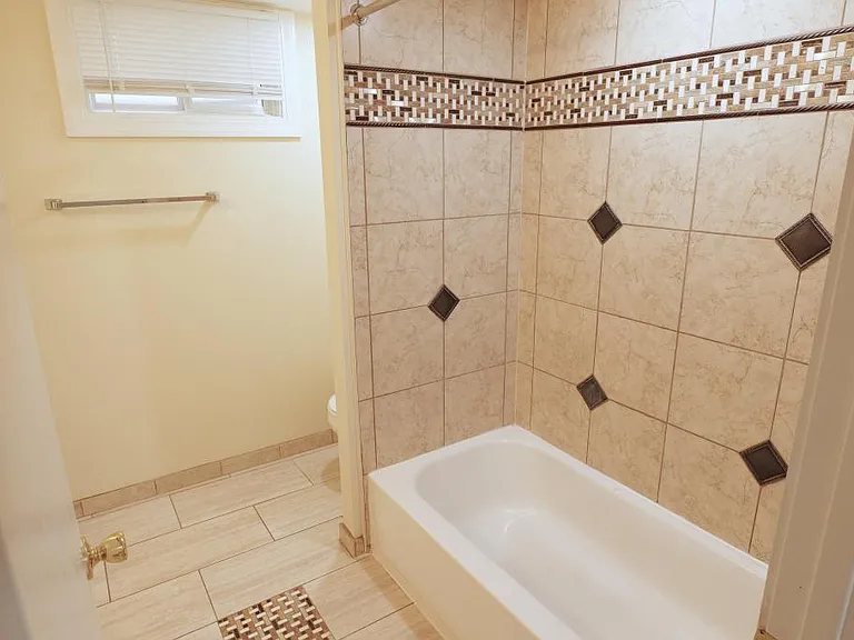 15741 S Thomas Ln #LL — Photo 12