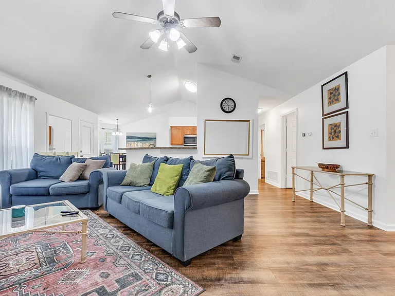 8301 Manhatten Dr — Photo 17