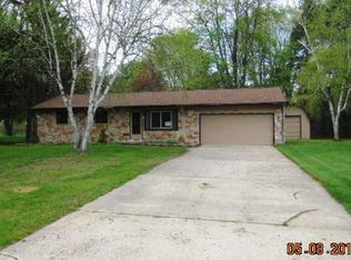 8 Westbridge Ct, Saginaw, MI 48601