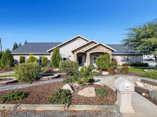 36473 Blossom Ave, Madera, CA 93636