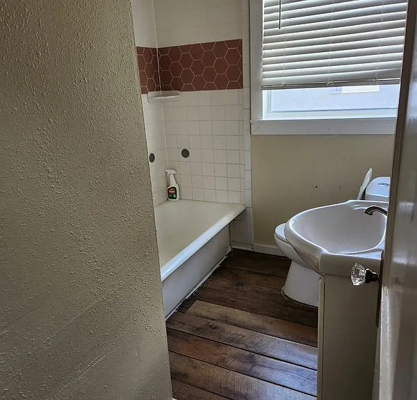731 Avenue A SW #2 — Photo 3