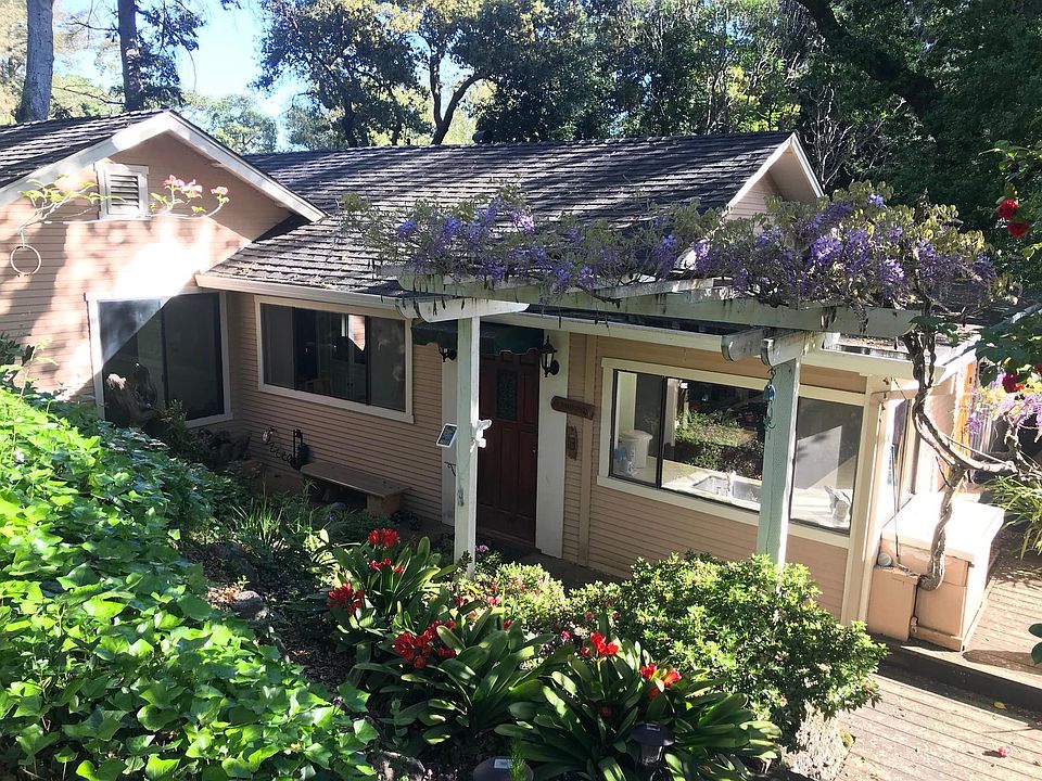 1st image of 102 Russell Ave