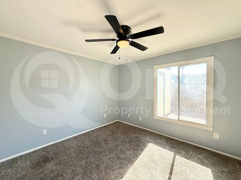 8051 N 32nd Ln — Photo 12