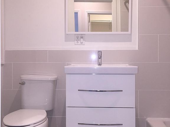 2nd image of 3192 W 7th St APT 8