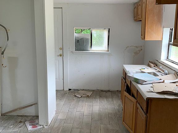 2nd image of 8015 Pipit Ave