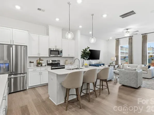 5555 Wolfpack Aly, Indian Land, SC 29707