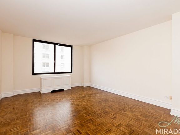 4th image of 145 W 67th St APT 6C