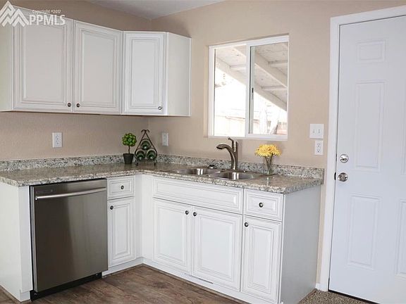 Love the new kitchen cabinets and stainless appliances!
