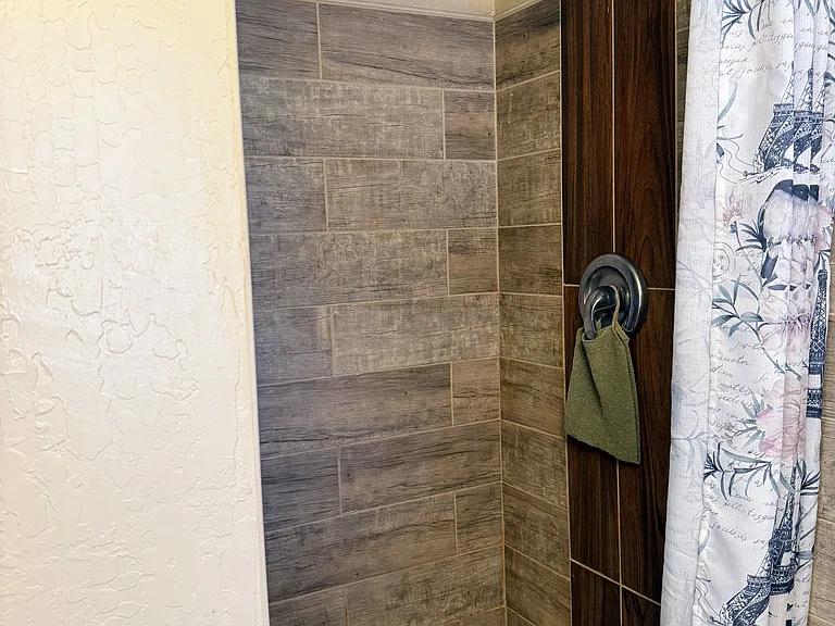 MIL shower