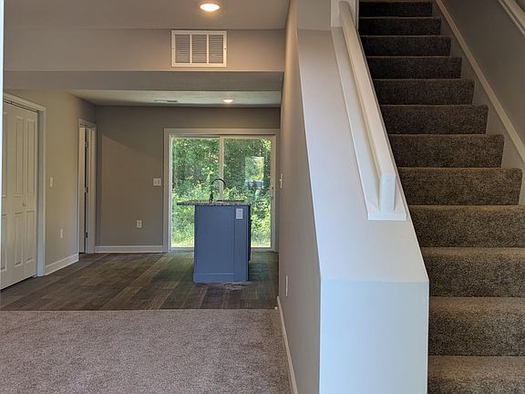 5th image of 1404 N 55th Dr #4B-3Ba-1597Sqft
