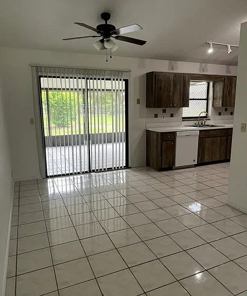 10469 SW 73rd Ave — Photo 13