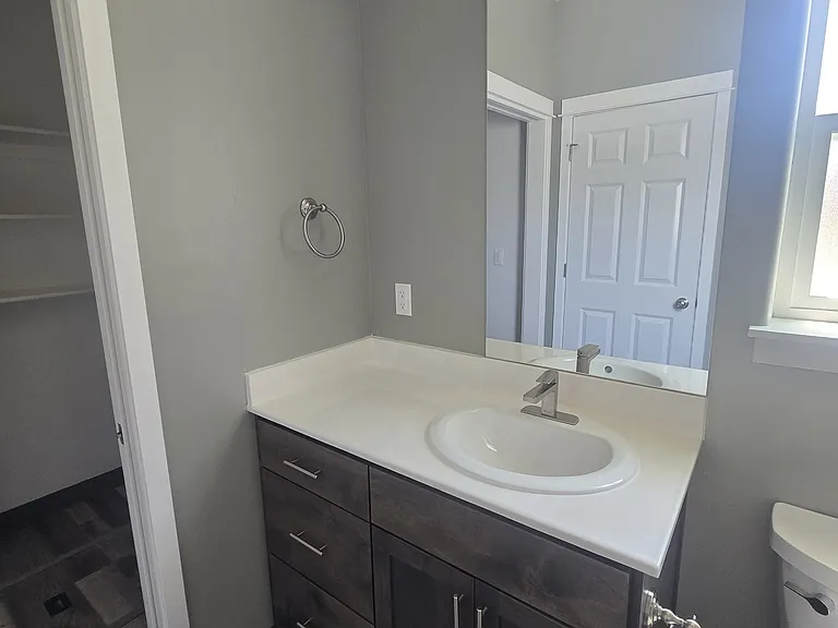 2032 SW Allen Creek Rd #B — Photo 12