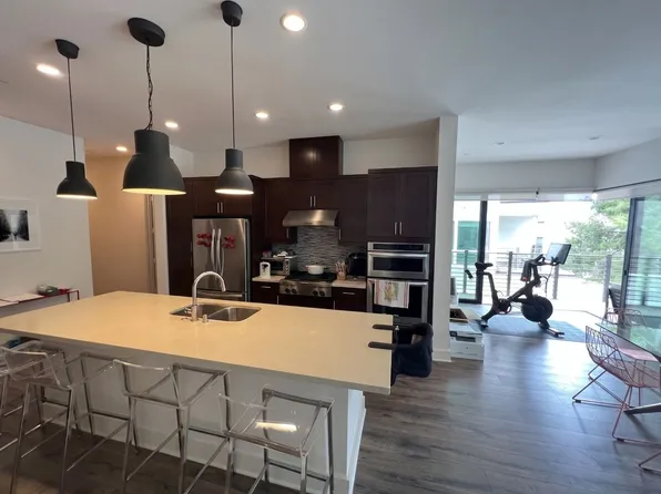 8365 Distinctive Dr, San Diego, CA 92108