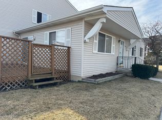 28167 Raleigh Crescent Dr, Chesterfield, MI 48051