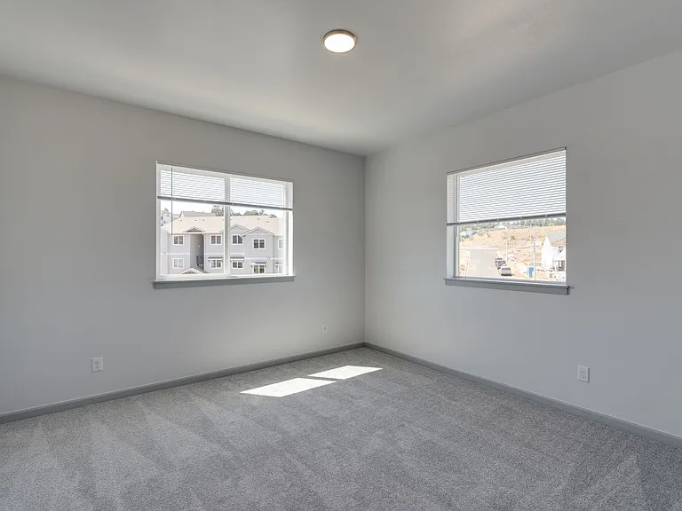 LIBERTY CREST APARTMENTS — Photo 50